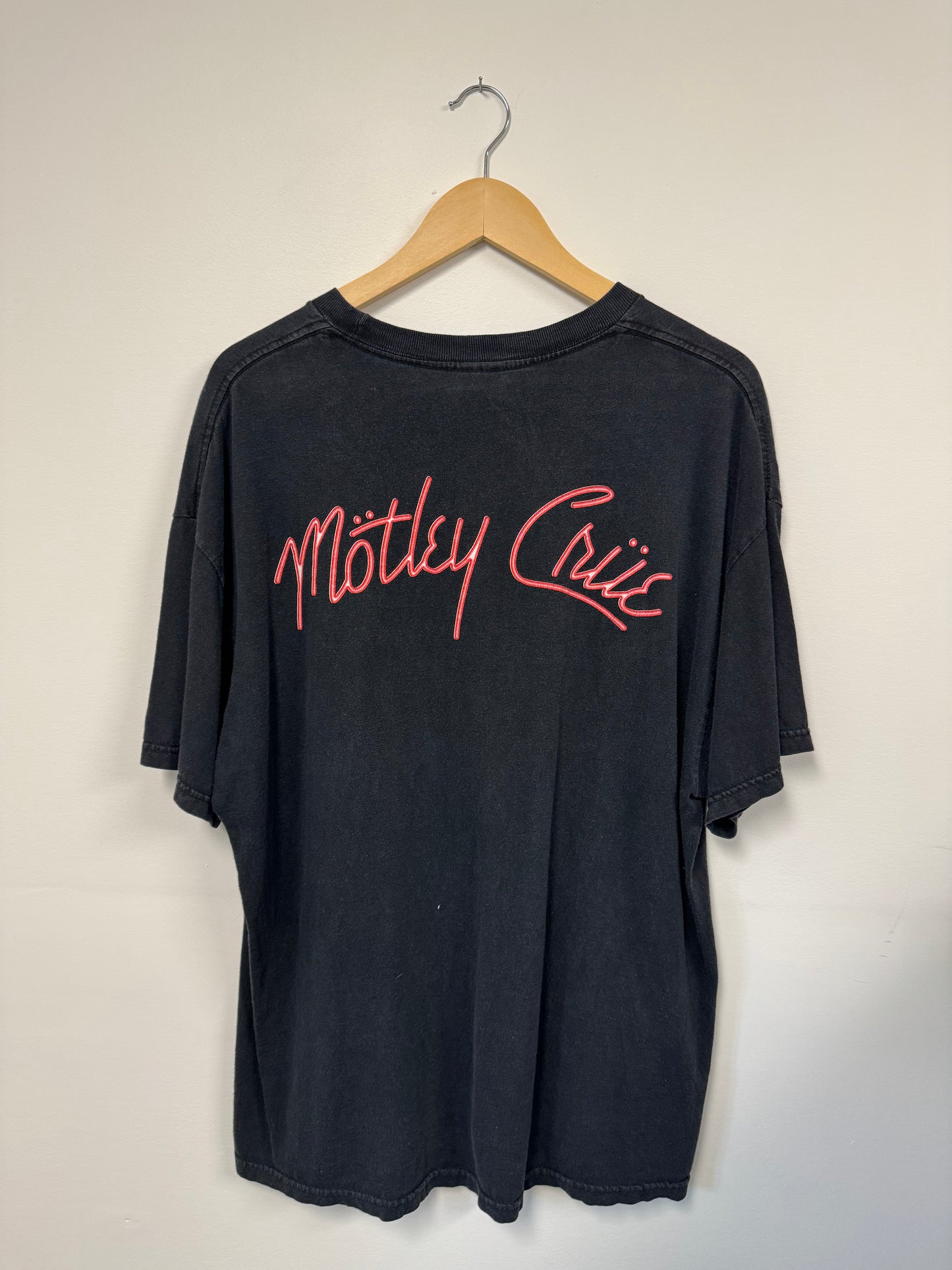 Motley Cruë 2001 Girls Girls Girls Tee (XL)