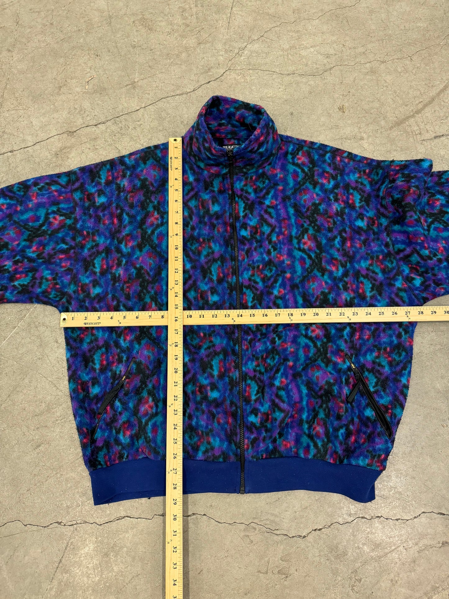 Rugged Terrain 90’s Patterned Fleece (XL)