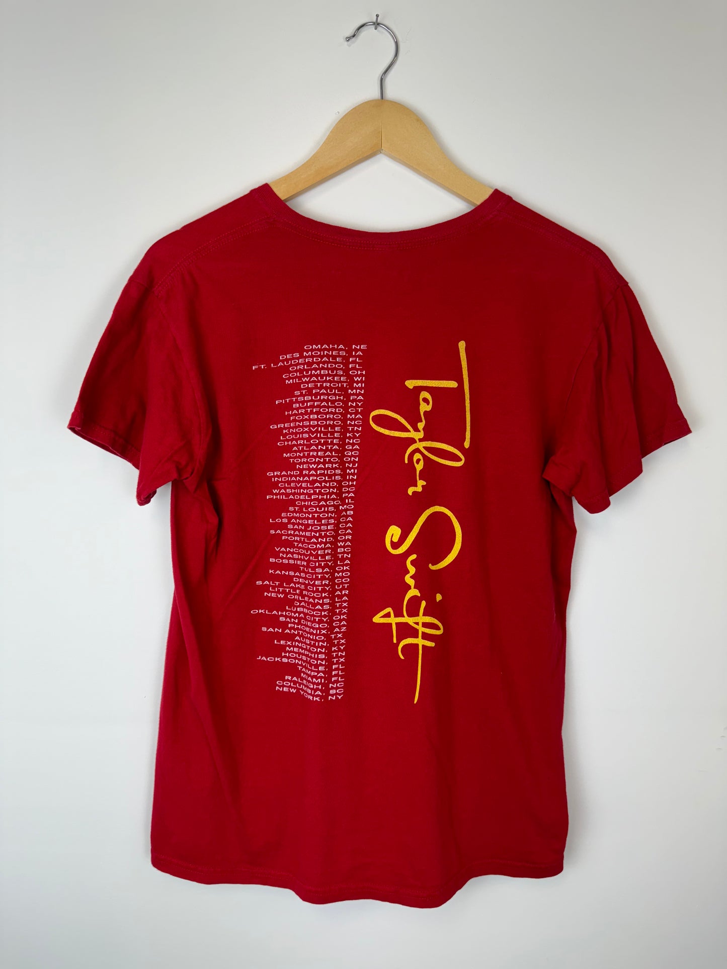 Taylor Swift Speak Now Tour Shirt (M)